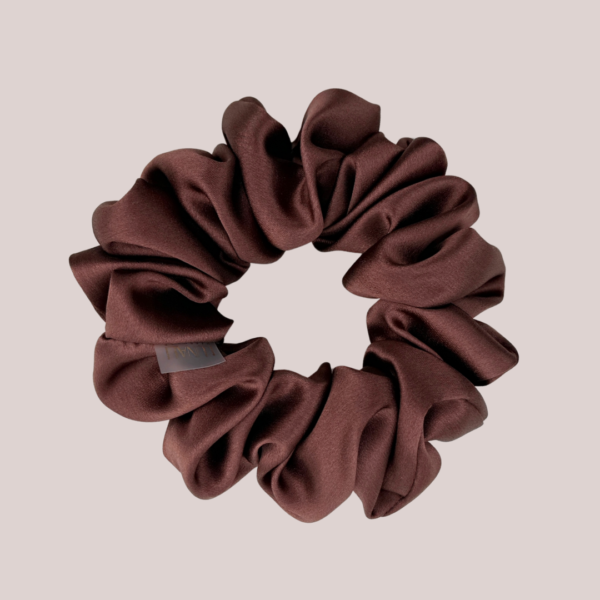 lunali-scrunchie-jedwab-mleczna-czekolada