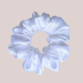 lunali-scrunchie-satyna-biel-jasny