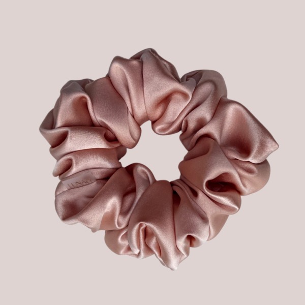 lunali-scrunchie-satyna-brzoskwiniowy-roz